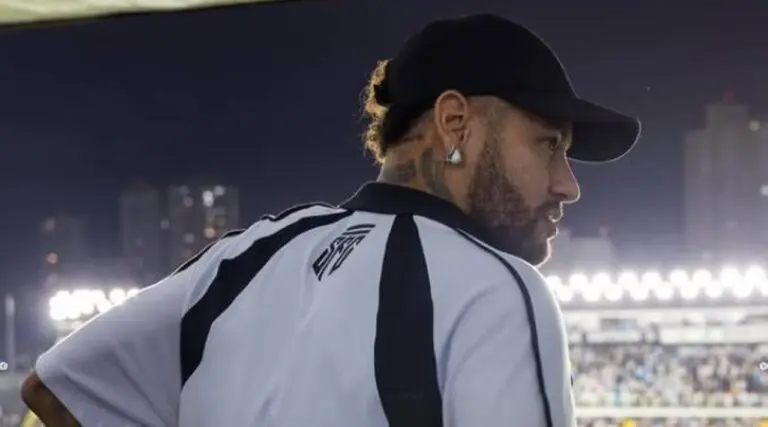 Santos planeja renovar contrato de Neymar até Copa de 2026 com condição de retorno aos treinos