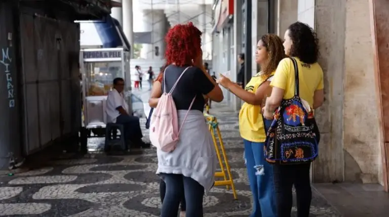 Pé-de-Meia, alunas ensino médio