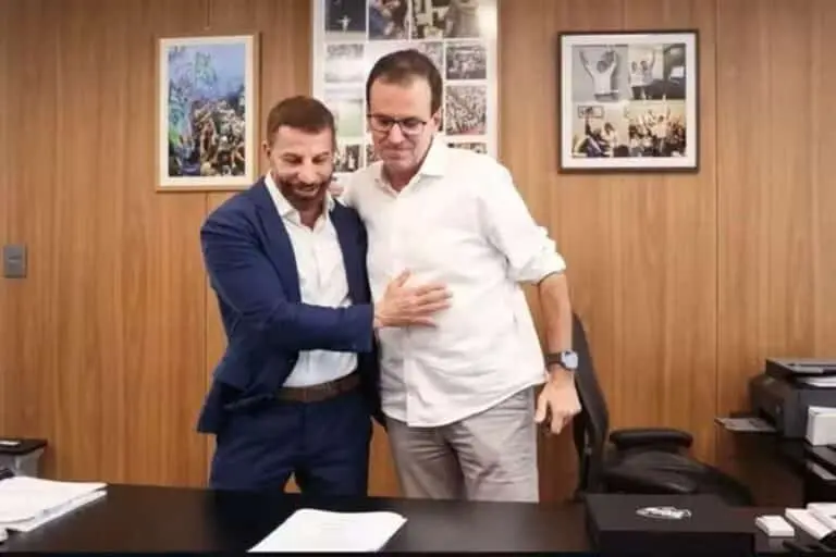 Pedrinho e Eduardo Paes