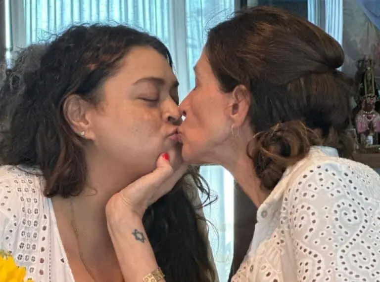 Preta e Flora Gil