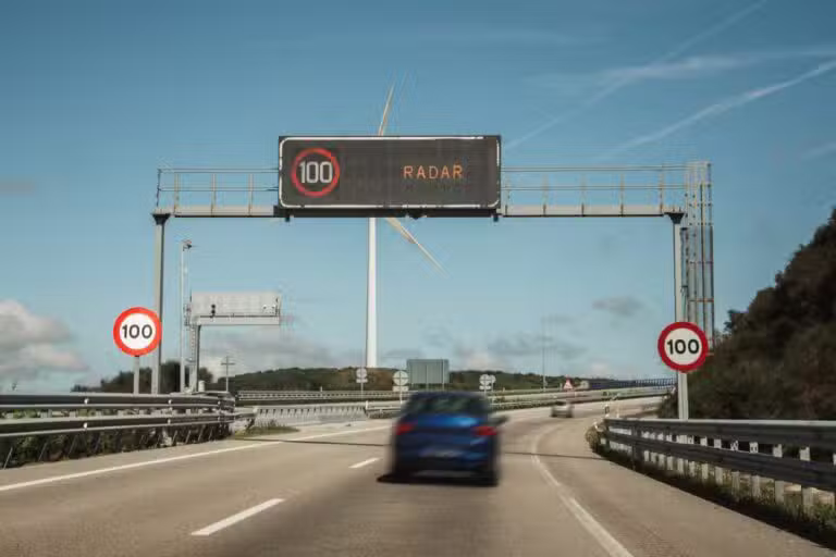 Radar de velocidade, rodovia