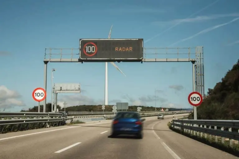Radar de velocidade, rodovia