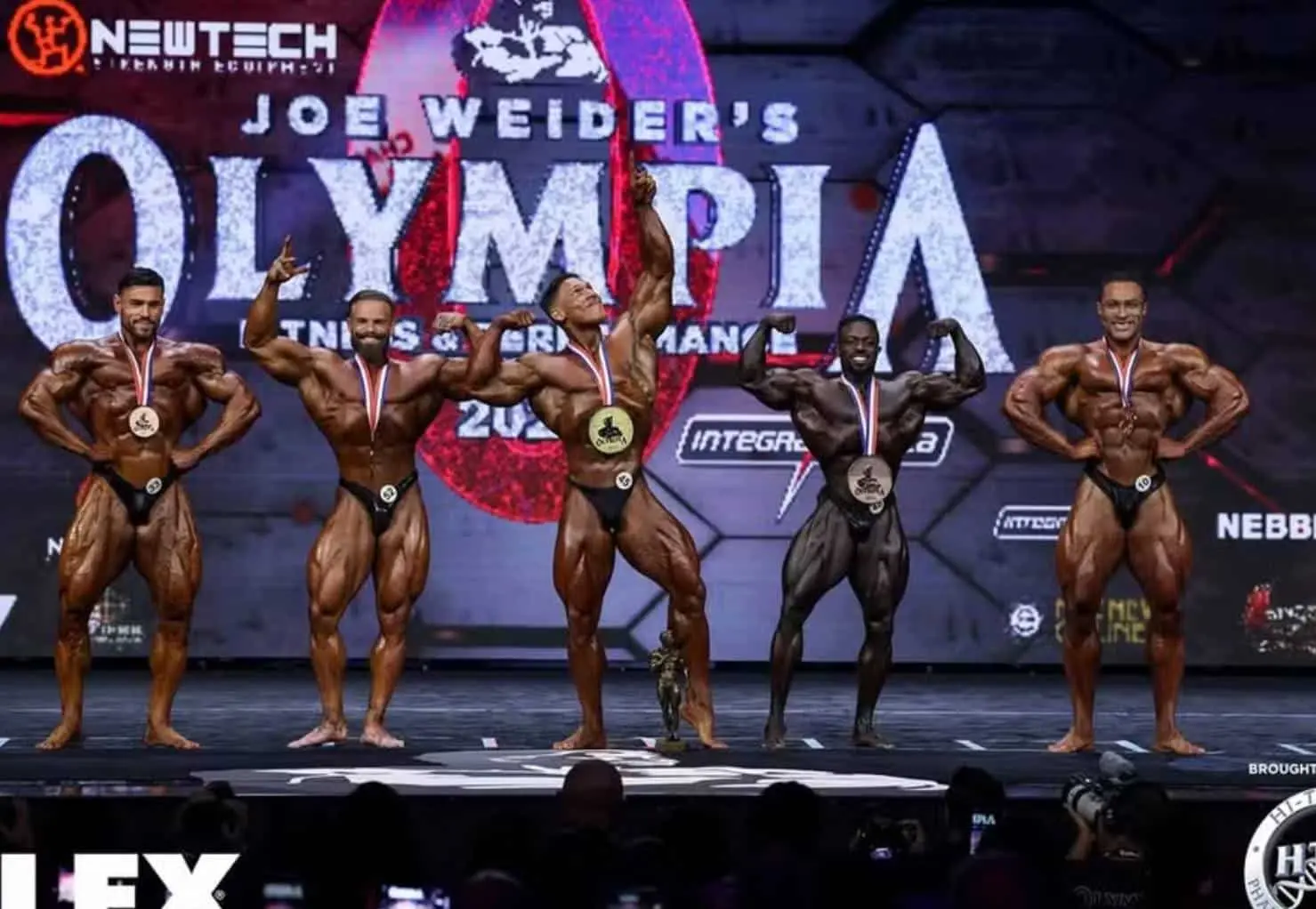 Ramon Dino conquista o título do Mr. Olympia 2025 na Classic Phisique 2