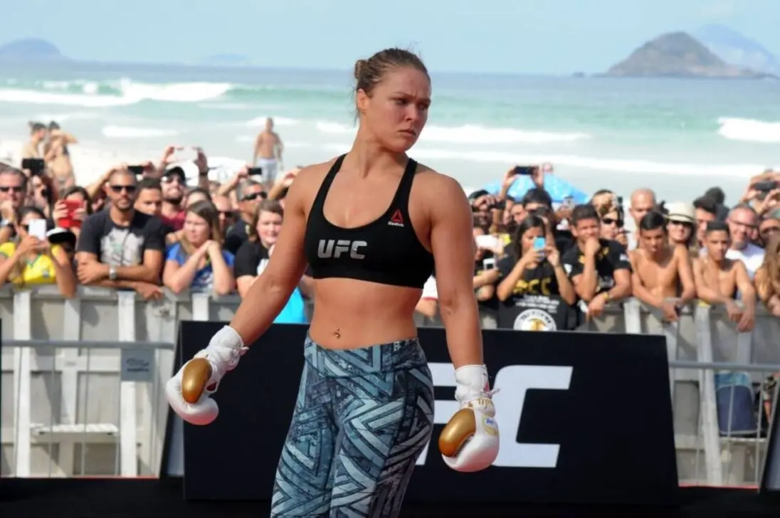 Ronda Rousey e Gina Carano si sottoporranno ad approfonditi esami medici per il combattimento a Los Angeles