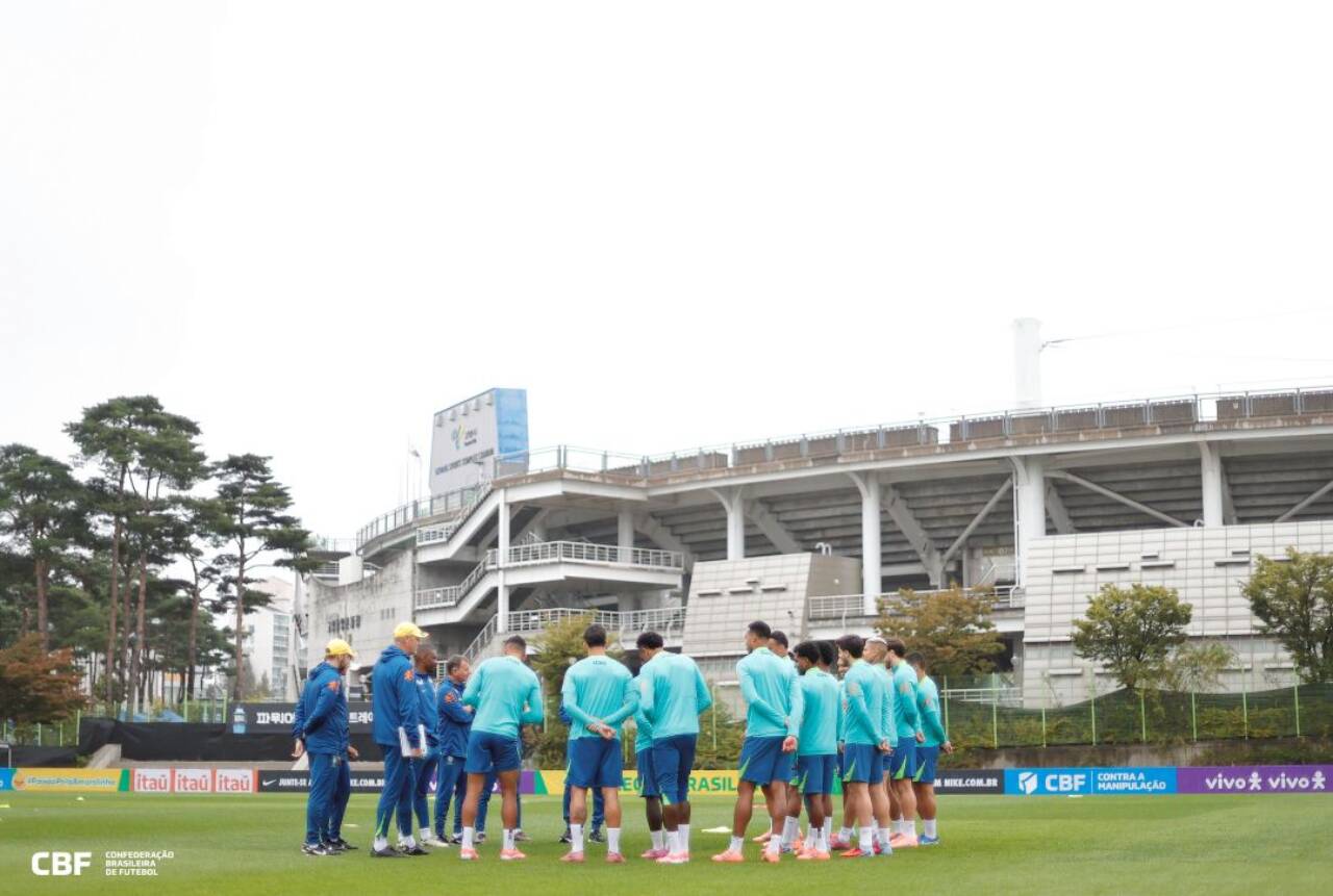 Brasil x Japão ao vivo: onde assistir e escalações do amistoso da Seleção às 7h30