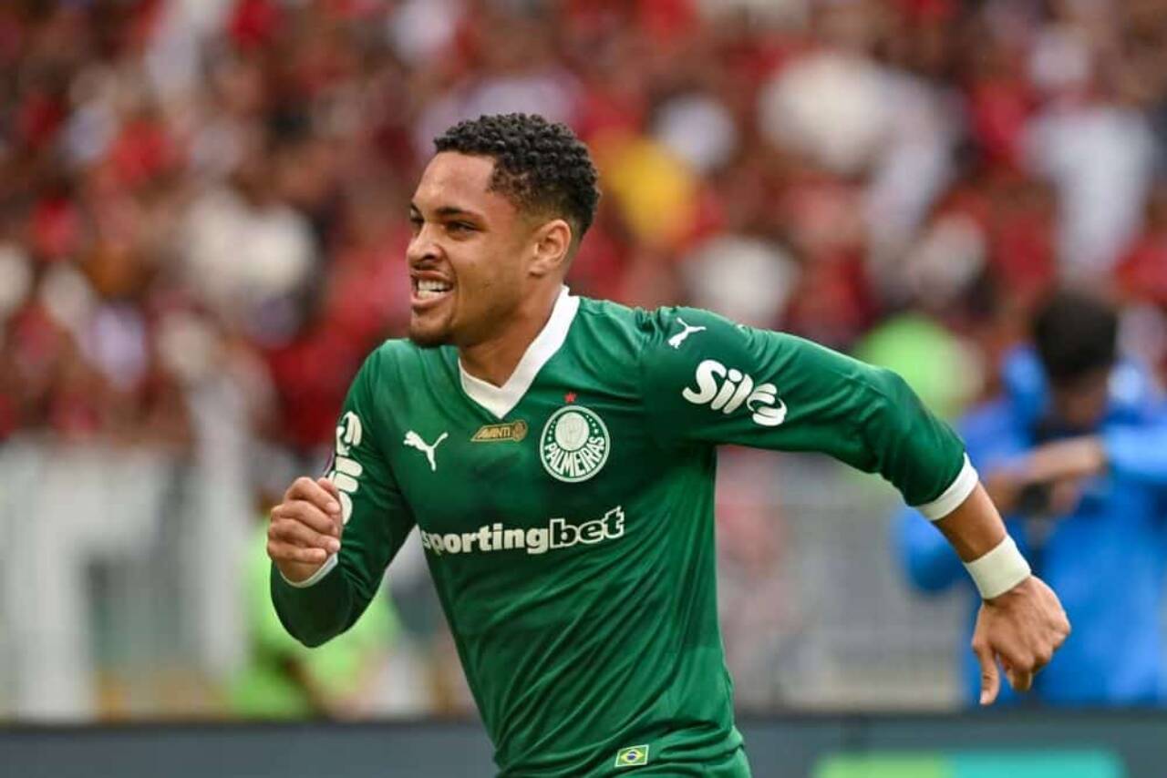 Vitor Roque