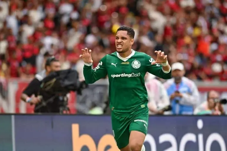 Vitor Roque
