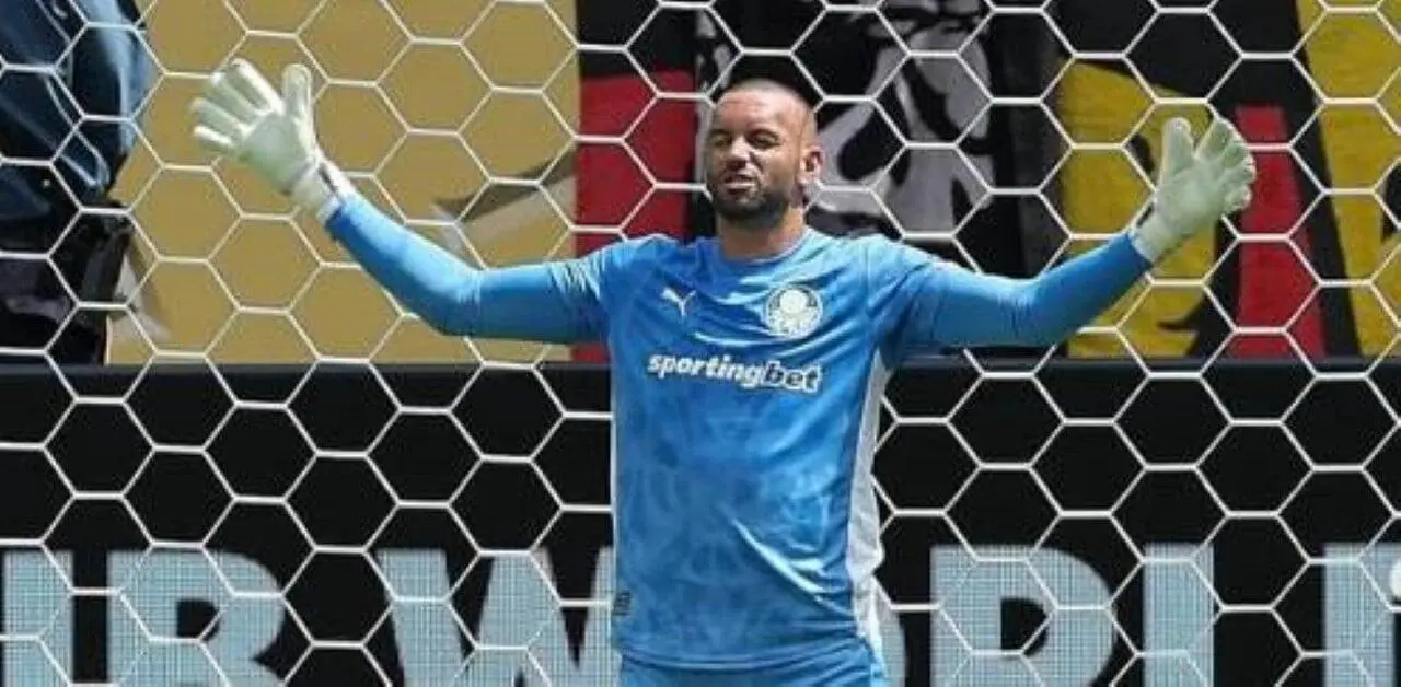 Weverton intensifica treinos nas férias mirando retomada da titularidade no gol palmeirense