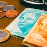 moedas, notas, dinheiro, benefício