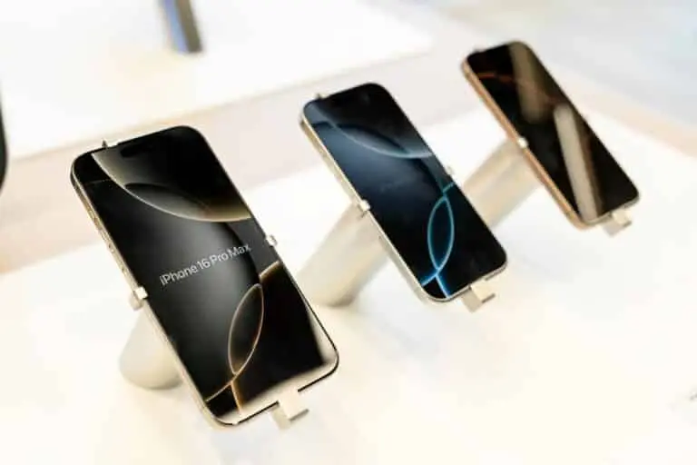 iPhone 16