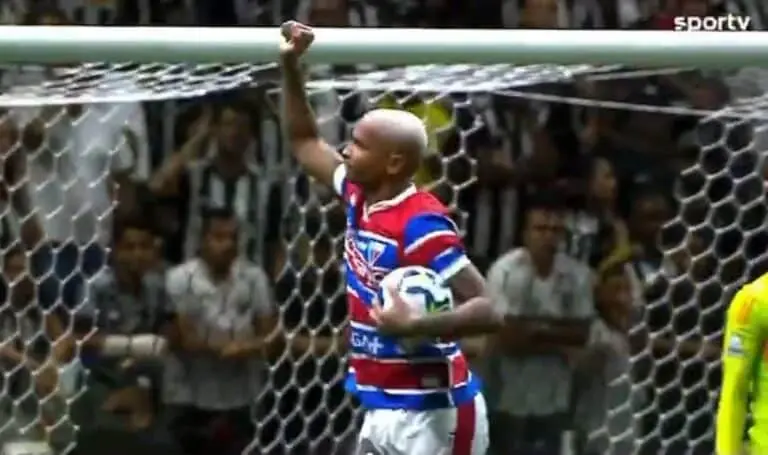 2 Gol Deyverson