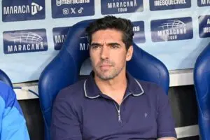 Desconexão máxima: Abel Ferreira prioriza família e hobbies em férias do Palmeiras na Copa do Mundo