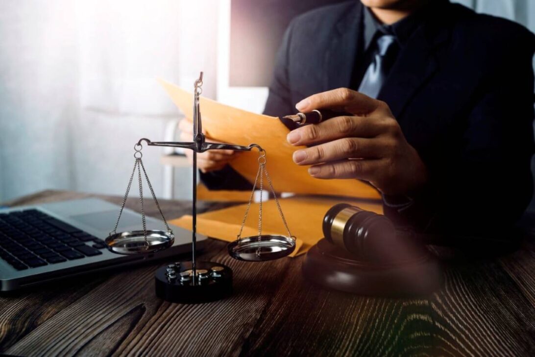 Advogado, Justiça