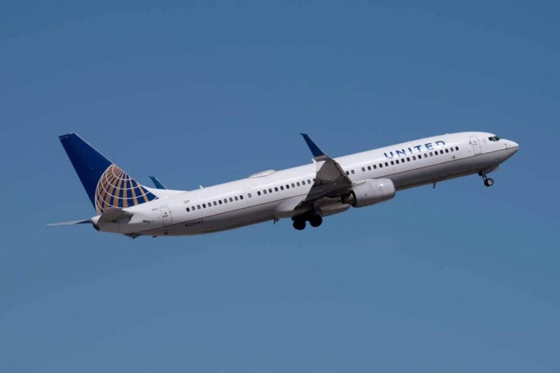 Avião United