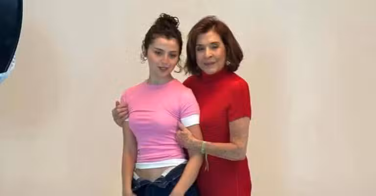 Betty Faria e neta