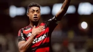 Flamengo: Bruno Henrique sente tornozelo e critica VAR após empate na Libertadores