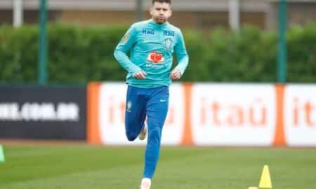 Caio Henrique em treino da seleção brasileira
