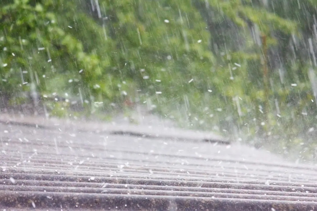 Chuva de verão com granizo