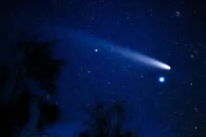 Astrofísico de Harvard avalia que cometa gigante 3I/ATLAS pode ser nave alienígena