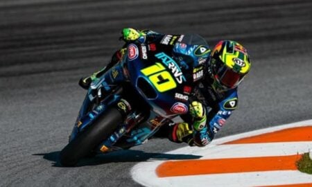 Diogo Moreira é campeão da Moto2