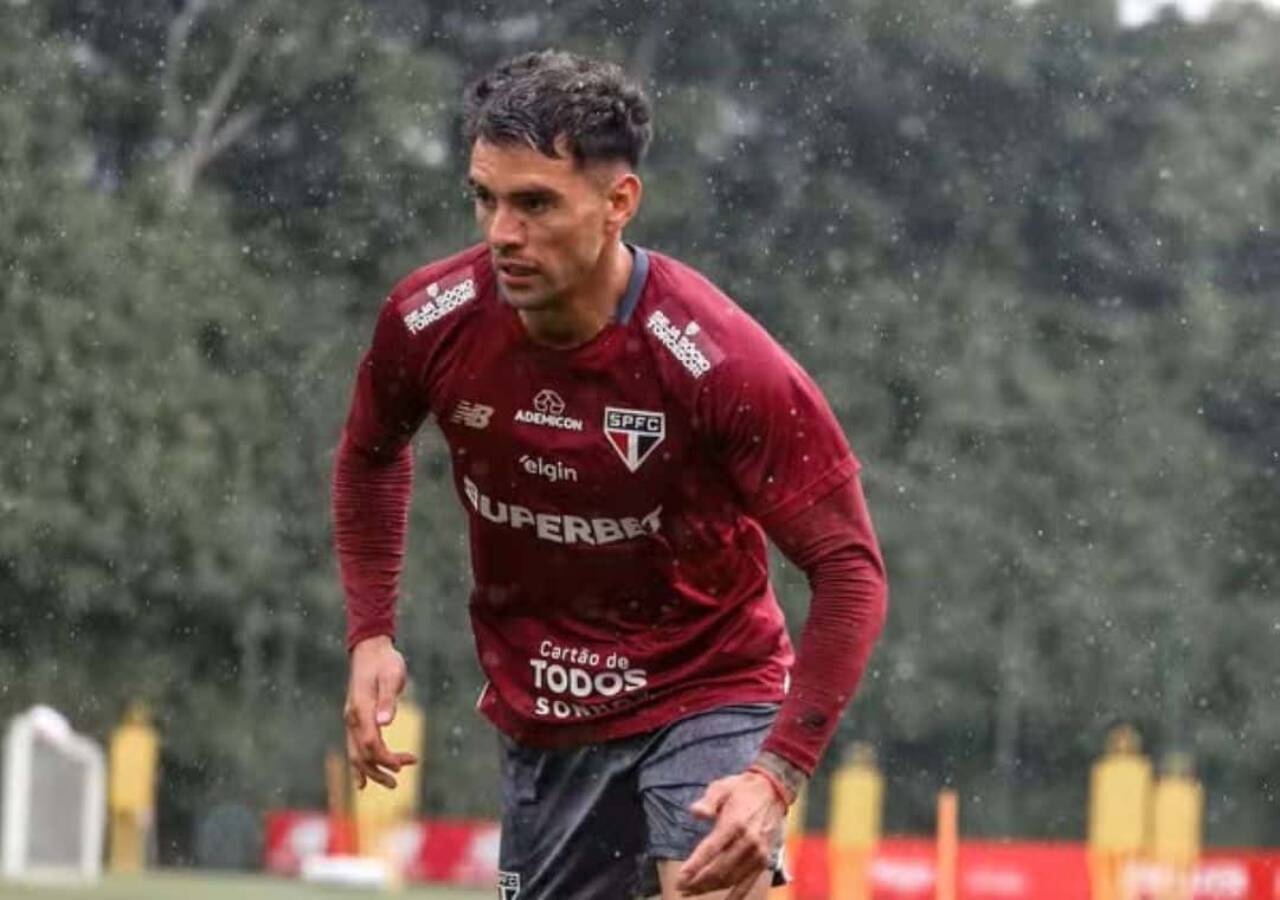 Enzo Díaz operates a hernia in Argentina and misses São Paulo until the end of 2025