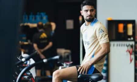 Flaco López em treino pela seleção da Argentina