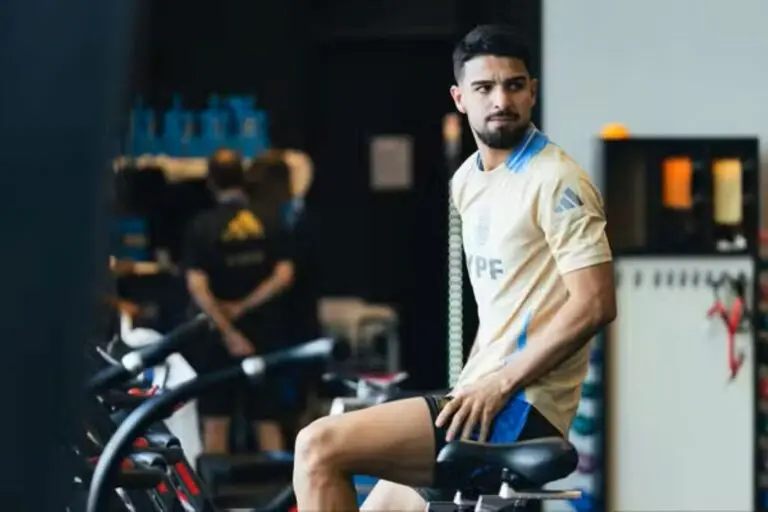 Flaco López em treino pela seleção da Argentina