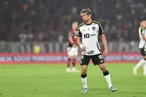 Jornalista indica possíveis saídas de Gustavo Scarpa e Igor Gomes do Atlético-MG em reformulação de elenco