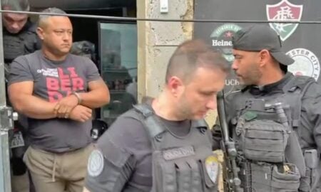 Homem é preso durante a Operação Contenção