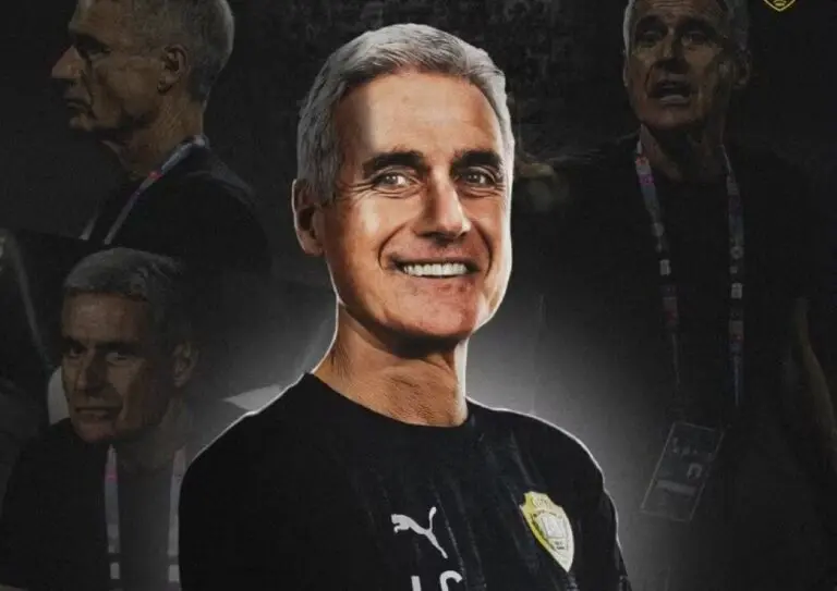 Luís Castro rescinde com o Al-Wasl