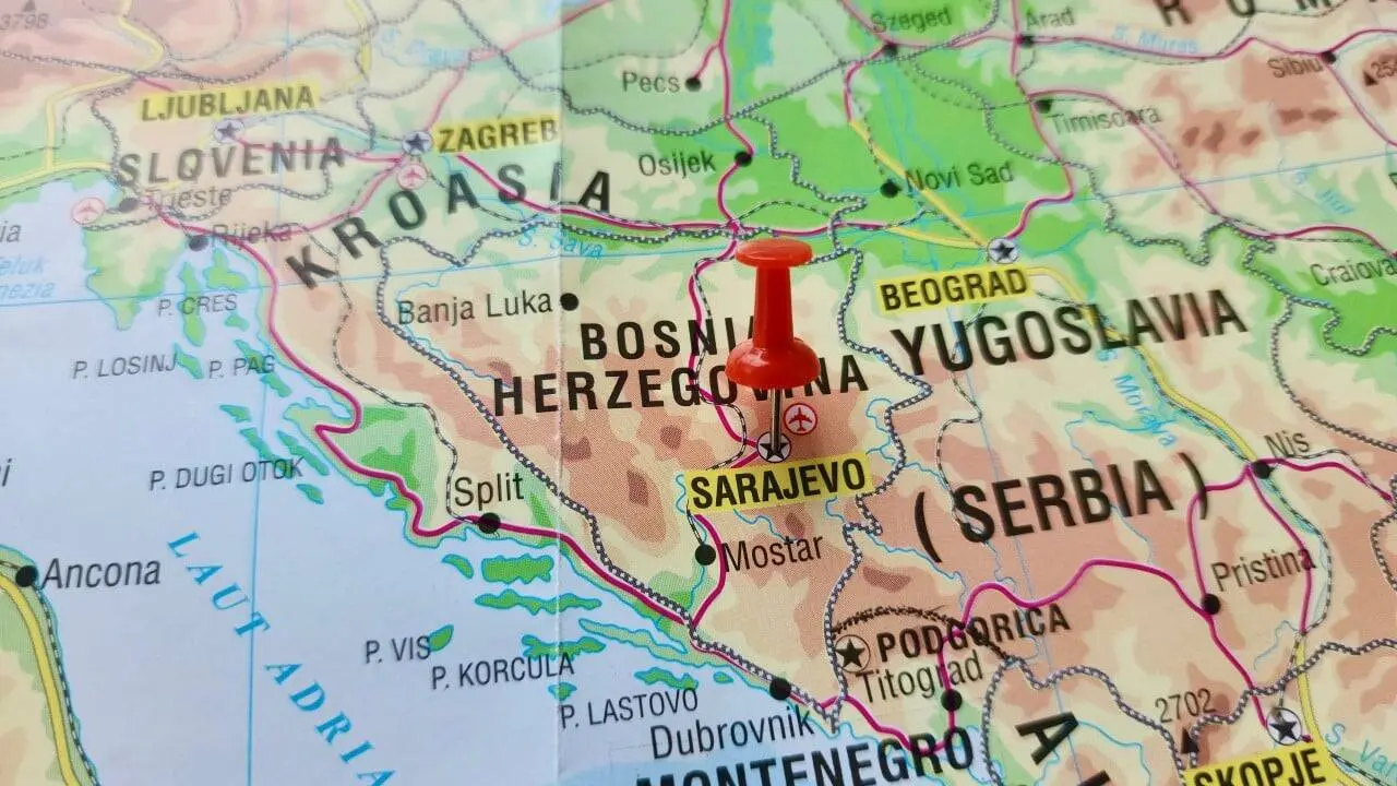Une enquête révèle un safari humain à Sarajevo : des Italiens ont financé des fusillades contre des enfants et des habitants dans les années 1990