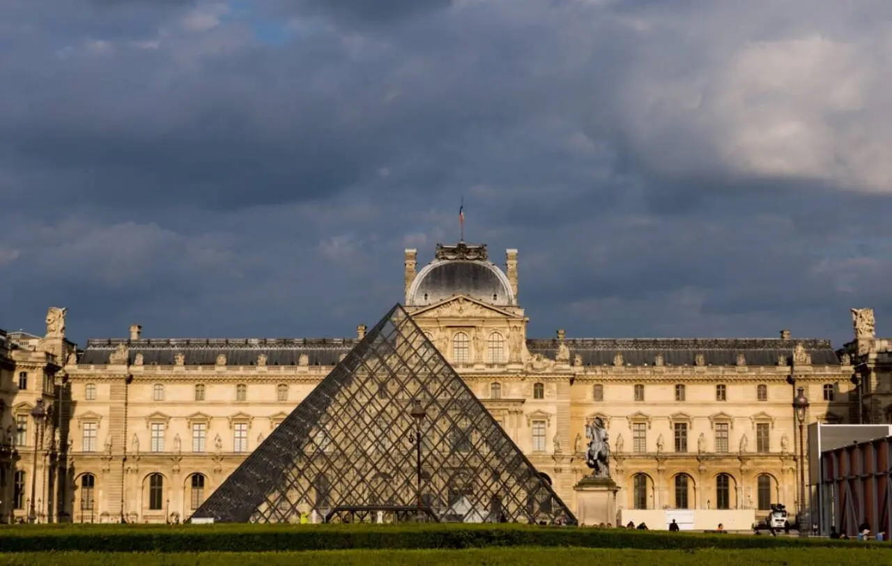 Museu do Louvre