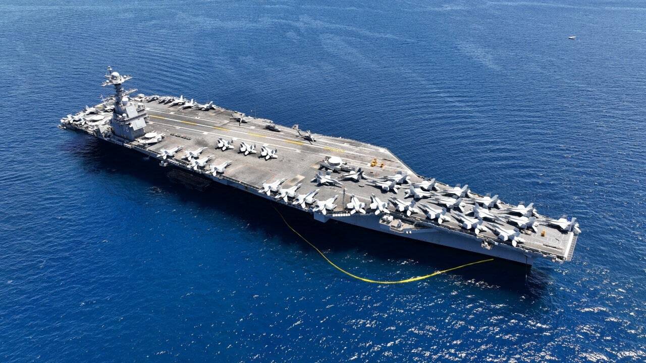 EUA enviam maior navio de guerra do mundo à América Latina em operação contra narcotráfico na Venezuela