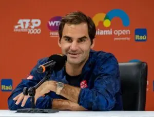 Roger Federer sai da relação de bilionários da Forbes após forte queda em seu patrimônio