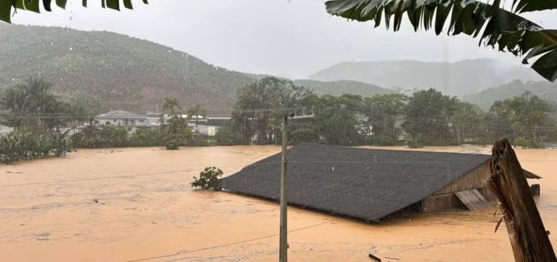 Santa caratina debaixo d'agua
