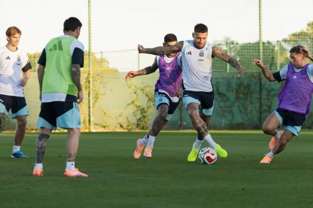 L’Argentina taglia Álvarez, Molina e Simeone per mancanza del vaccino contro la febbre gialla nell’amichevole con l’Angola