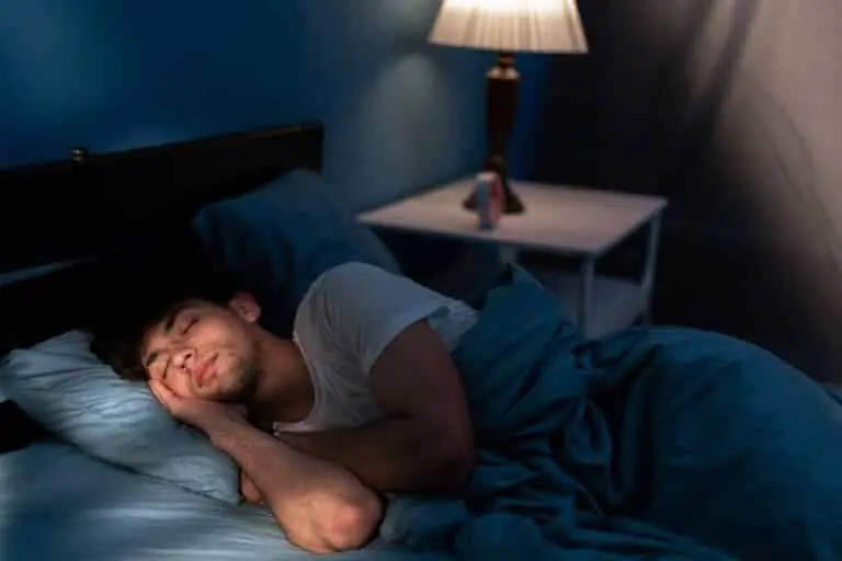 Sono, homem dormindo, descanso
