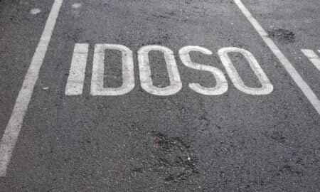 Vaga de idoso