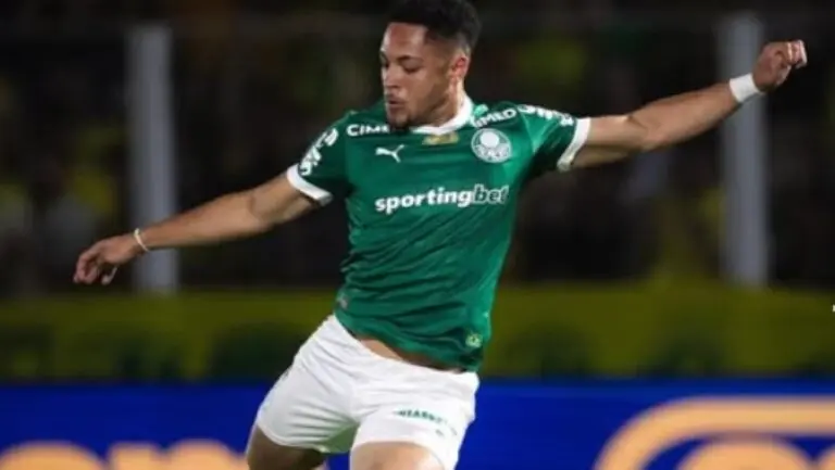 Vitor Roque