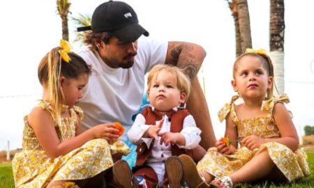 Ze felipe com os Filhos