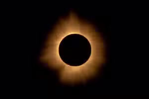 Eclipse solar total de 2027 terá duração recorde de seis minutos e transformará dia em noite