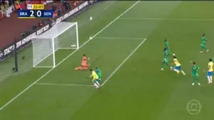 カゼミーロのゴールがVARで確認され、ロンドンでブラジルがセネガルに2-0でリード