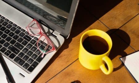 home office, trabalho, ponto facultativo