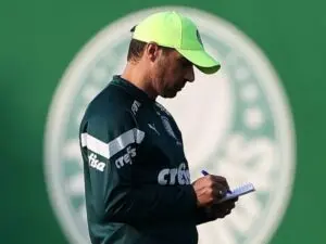 Palmeiras prioriza todas as disputas e Abel Ferreira mantém elenco forte sem poupar atletas