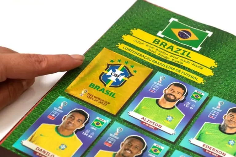 Álbum de figurinhas da Copa 2022