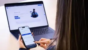 Motoristas paulistas economizam mais de R$ 51 milhões com a CNH digital gratuita implementada pelo Detran-SP