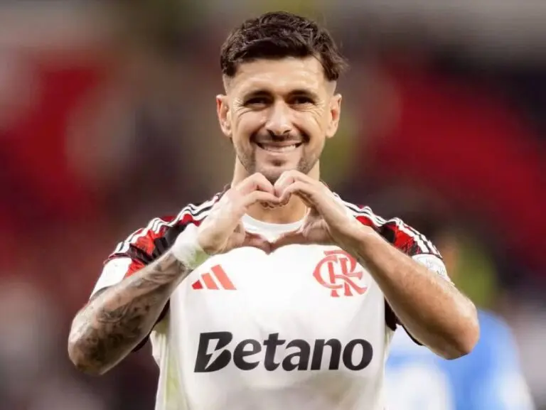 Arrascaeta vive auge no Flamengo: 25 gols em 2025, pai de Milano e herói no Catar