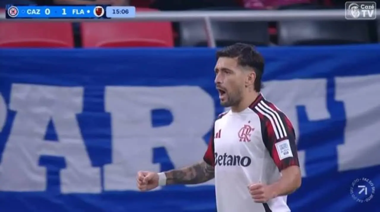 Arrascaeta abre o placar para o Flamengo