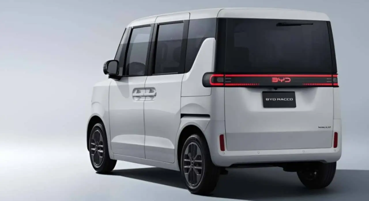 BYD lança Racco -
