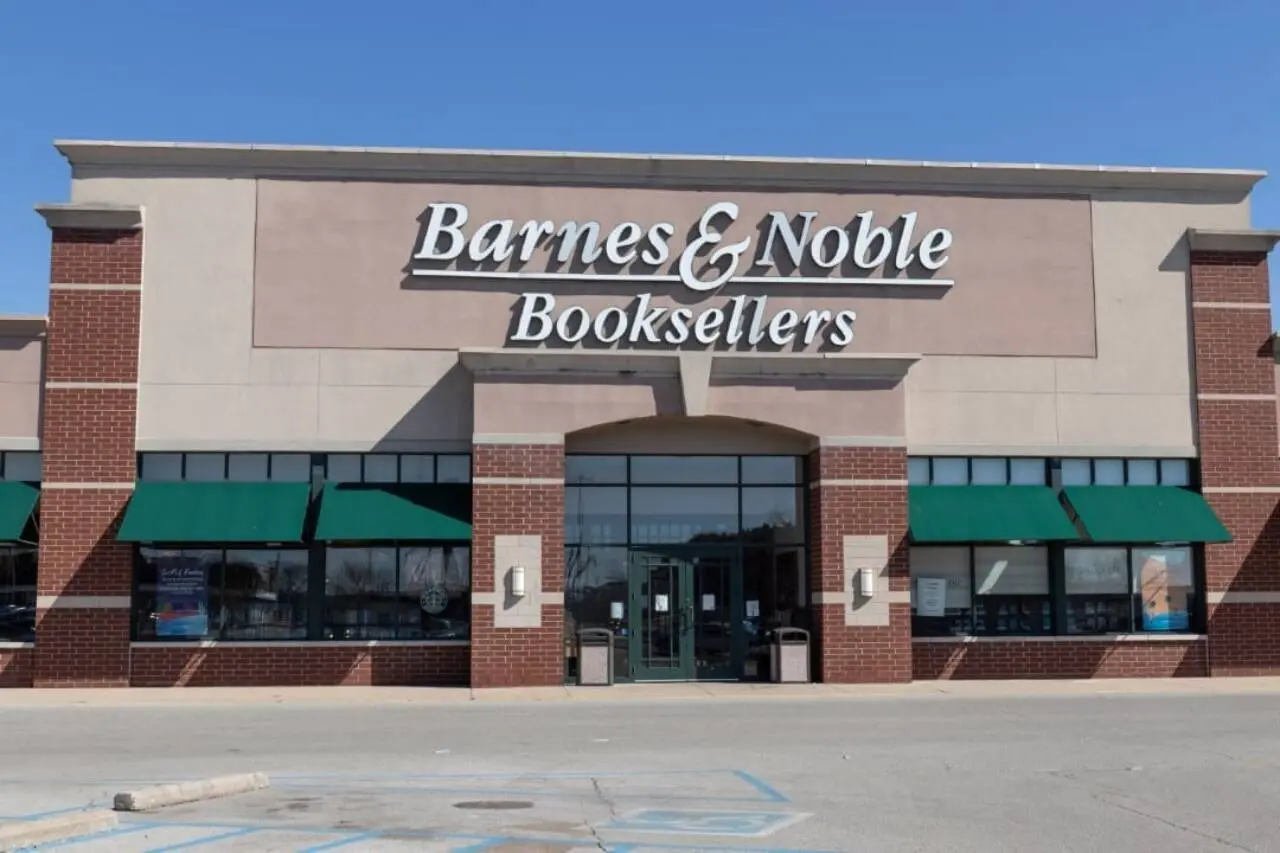 Barnes & Noble